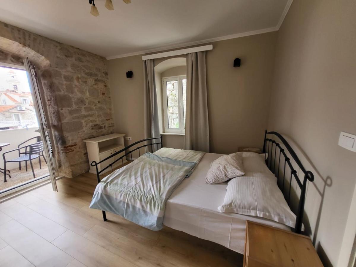 Devivi Apartments Split Bagian luar foto