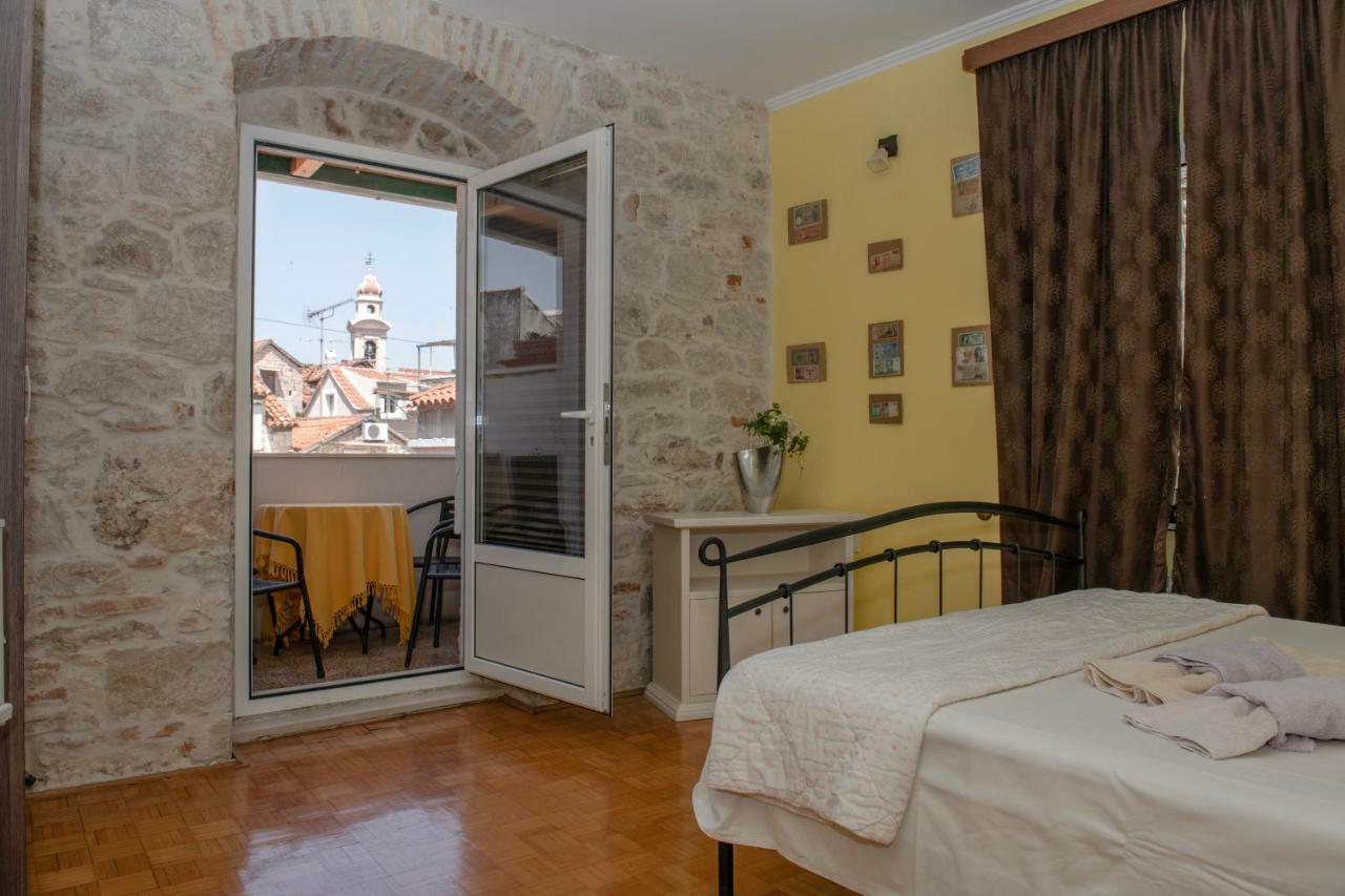 Devivi Apartments Split Bagian luar foto