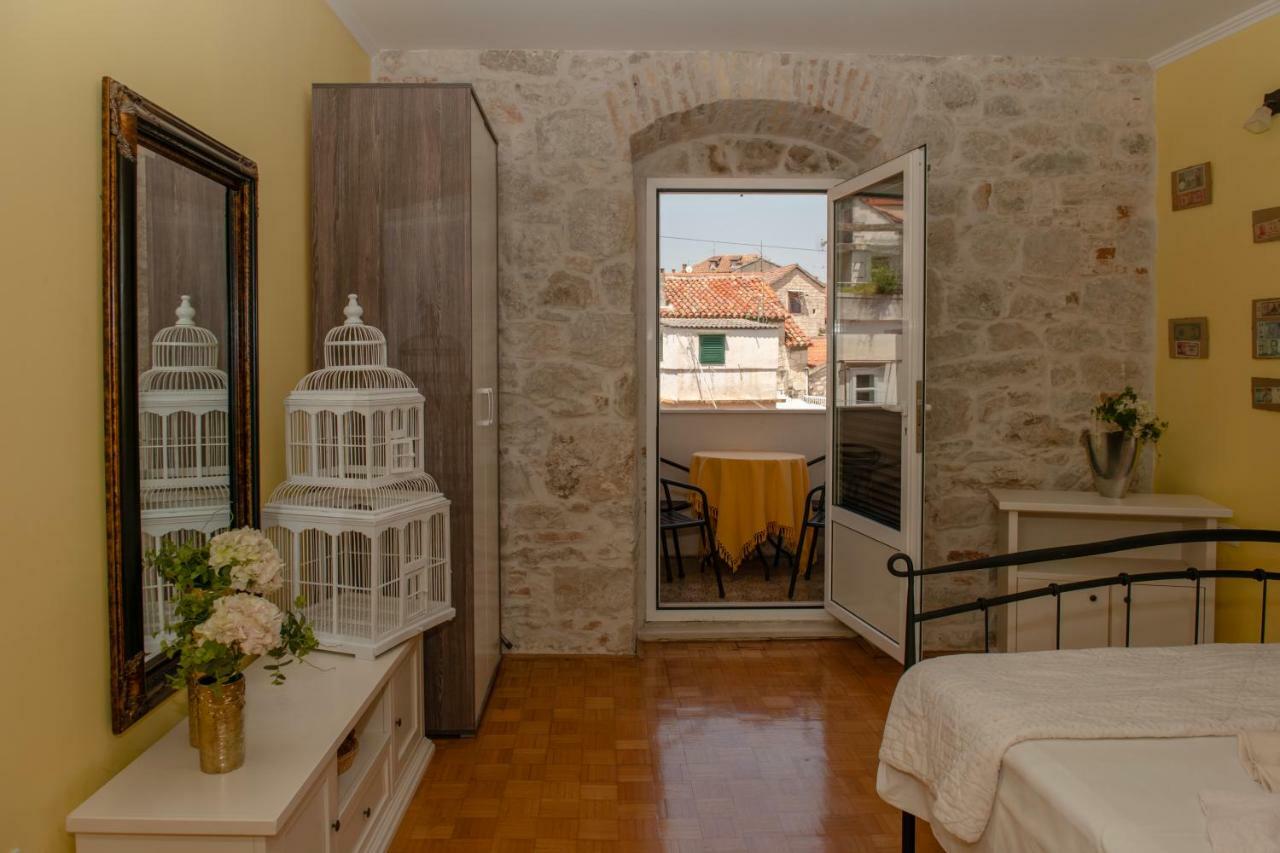 Devivi Apartments Split Bagian luar foto